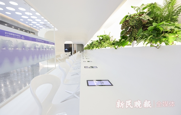 临港科技智慧图书馆4.jpg