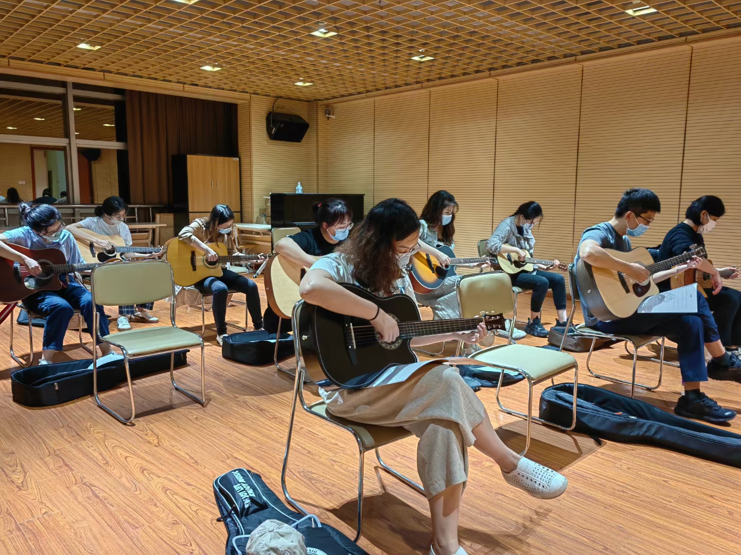 图1.jpg