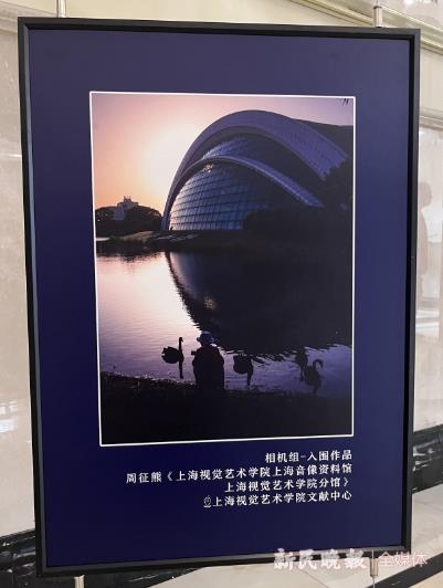 周征熊作品.jpg