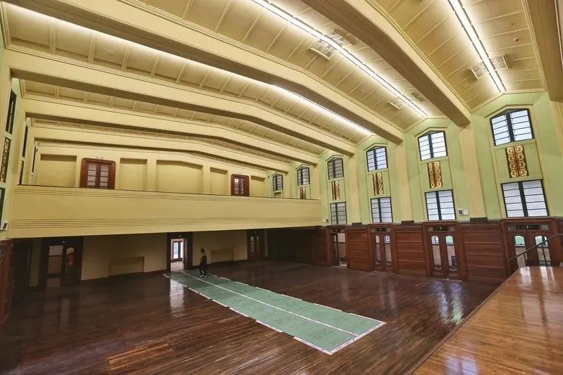 雷士德工学院11.jpg