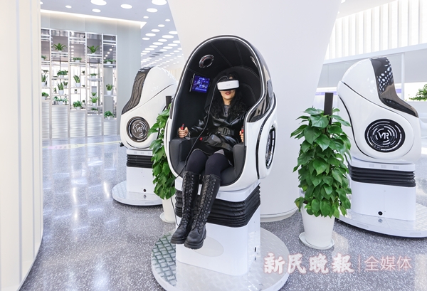 临港科技智慧图书馆3.jpg