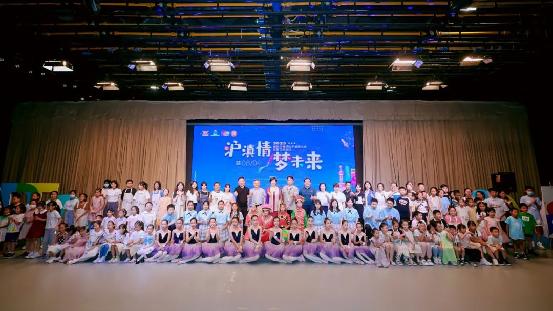 中华艺术宫1.jpg